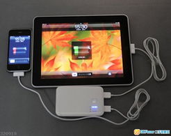 全新現(xiàn)貨多功能充電器 5000mAh大容量，雙USB輸出，純白設(shè)計(jì)，支持多設(shè)備同時(shí)快充，包郵速達(dá)